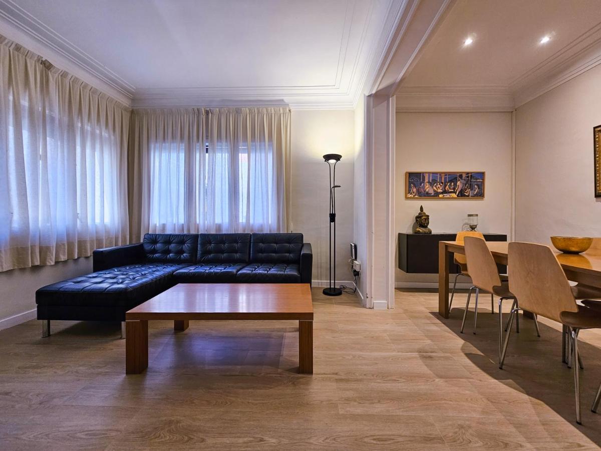 Classbedroom Park Gueell Apartment — Photos 2